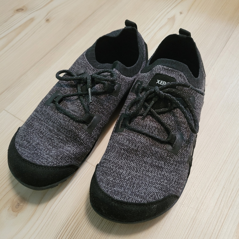 Barefoot Xero shoes women's 9.5/10 model Oswego